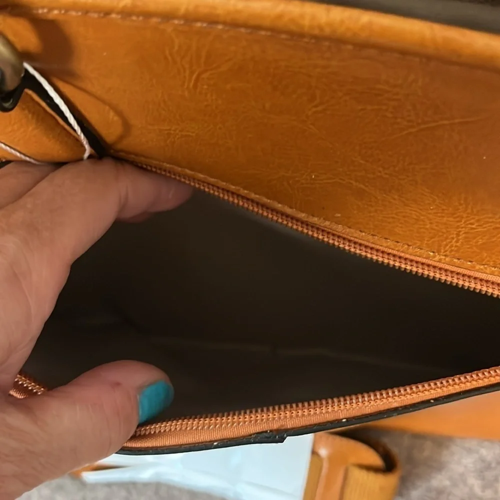 All leather laptop briefcase large shoulder strap and pockets new